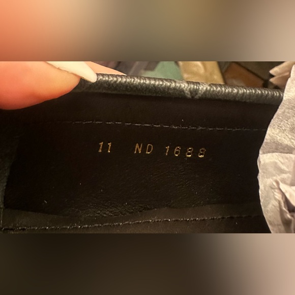 Louis Vuitton Monte Carlo Moccasin Black 10 euro 45
LV 11 Us Brand New wi… - Picture 6 of 9